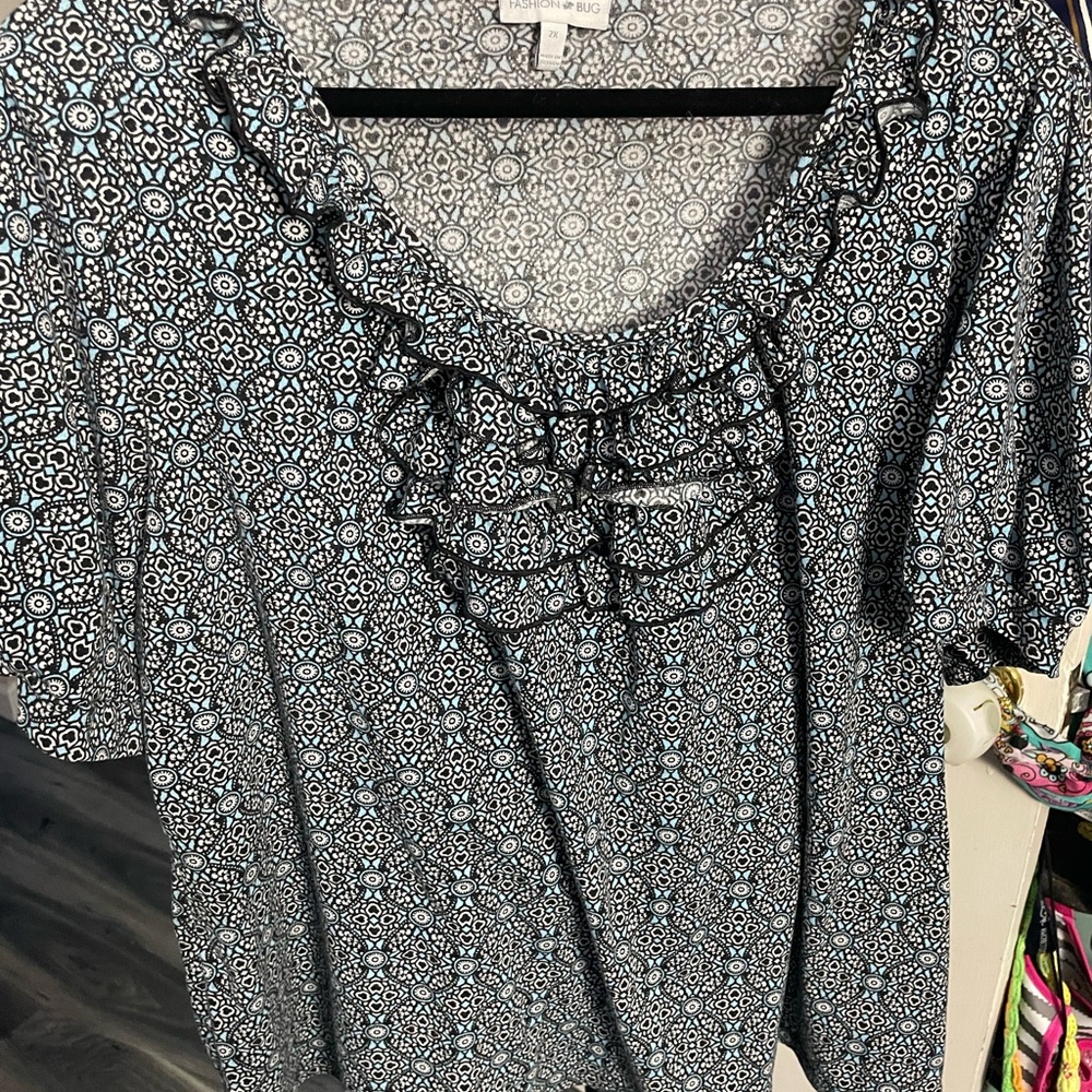 Fashion Bug Gray and White Ruffled Blouse